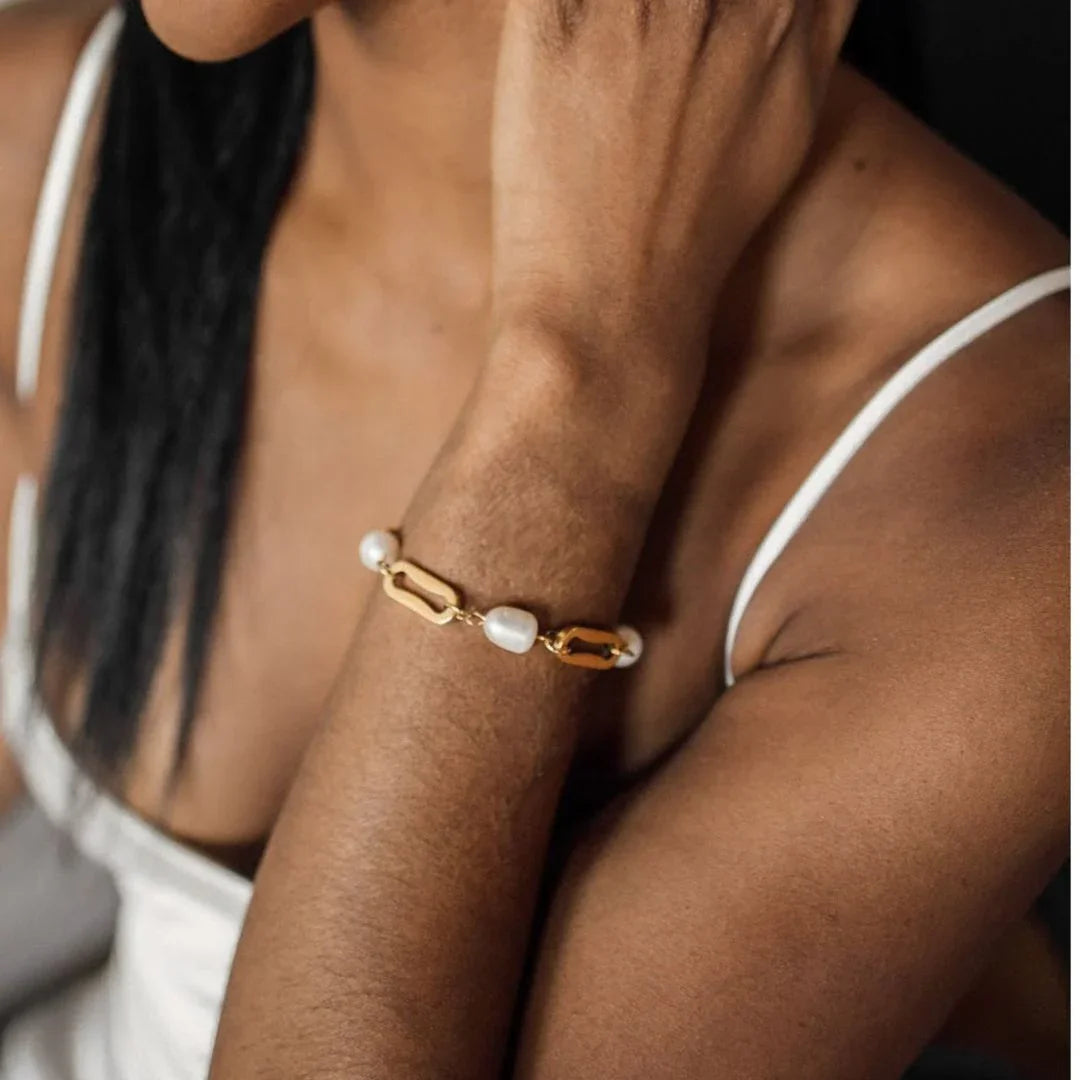 Charlotte Pearl Chain Bracelet