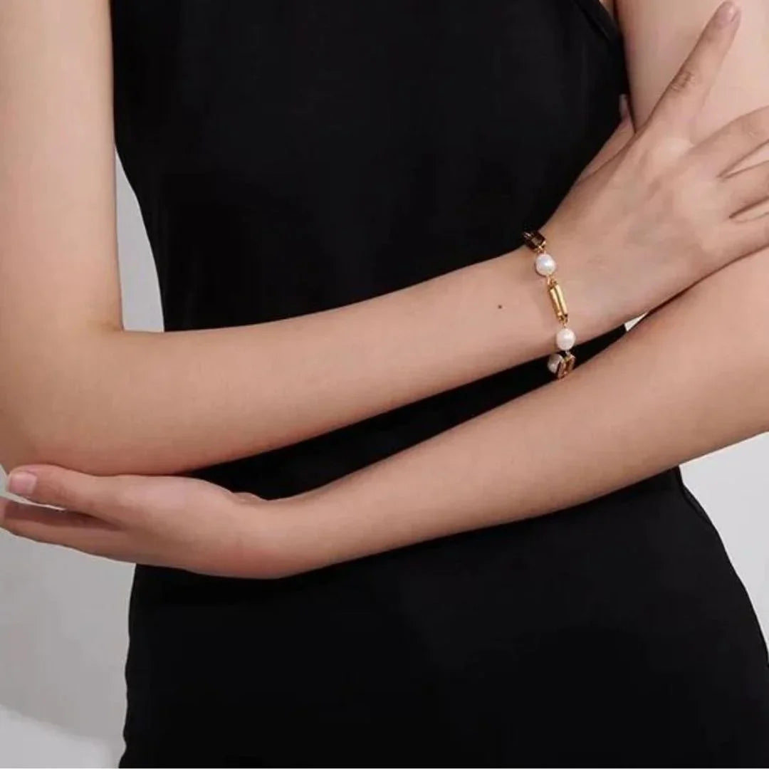 Charlotte Pearl Chain Bracelet