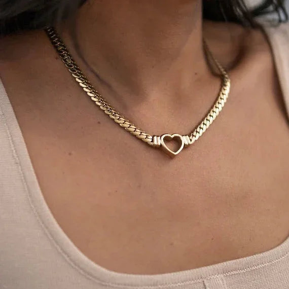 Amaterasu Heart Choker