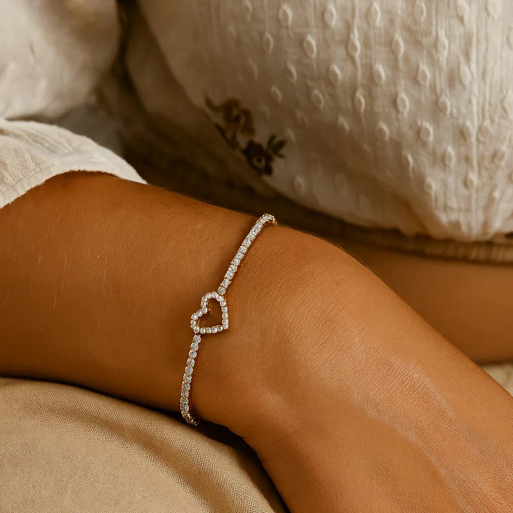 Nora Diamond Heart Bracelet
