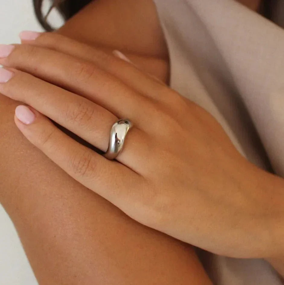 Amalfi Formless Gold Ring