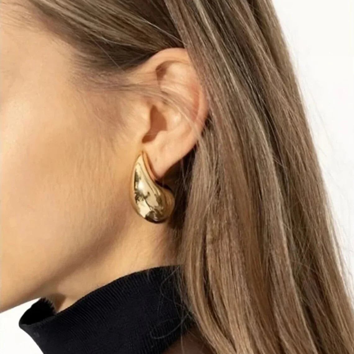 Precious Teardrop Gold Earrings